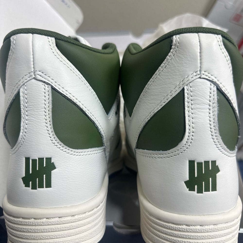 Undefeated Converse Weapons mid - Picture 7 of 10